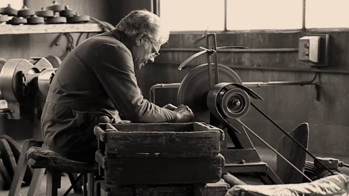 Maître coutelier chez Goyon-Chazeau