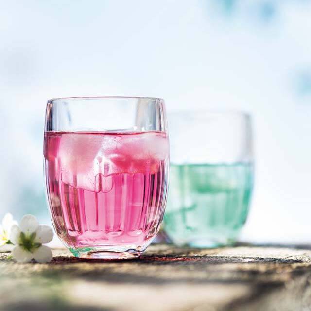 Le verre pressé, spécialité de La Rochère